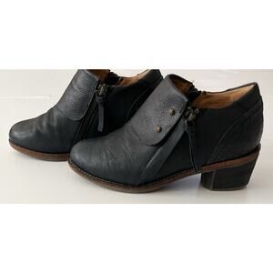 Halsa Footwear Michelle Ankle Booties Women 6M Black Zippers 2In Heels Leather